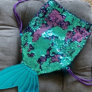 NWOT Sequined Mermaid Drawstring backpack bag 🧜‍♀️